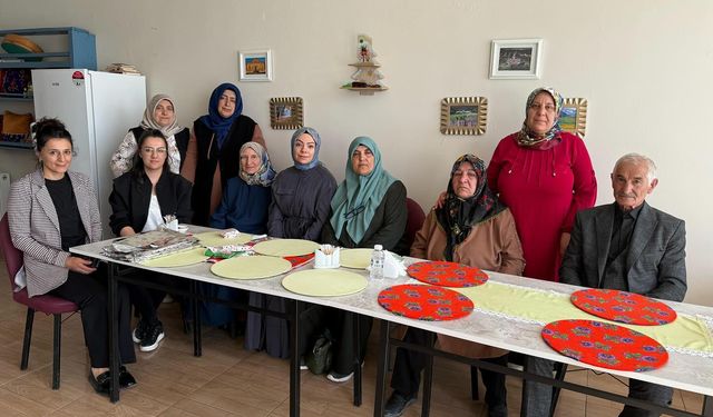 Kaymakam Enis Aslantatar'ın eşinden şehit ailelerine Anneler Günü ziyareti