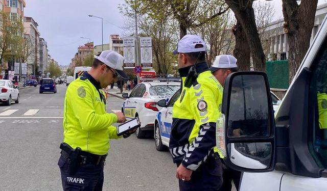 Kars trafik ekiplerinden güvenli taşımacılık için denetim
