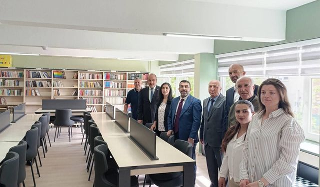 Milletvekili Çalkın, Kars Alparslan Anadolu Lisesi Kütüphanesi'ni inceledi