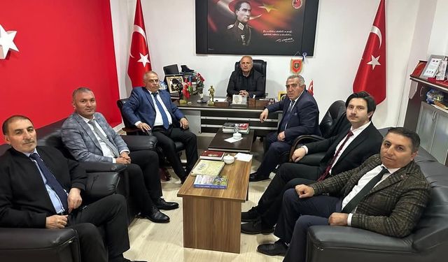 SGK Kars İl Müdürü Abdulkadir Ayluçtarhan, Şehit ve Gaziler Derneği'ni ziyaret etti