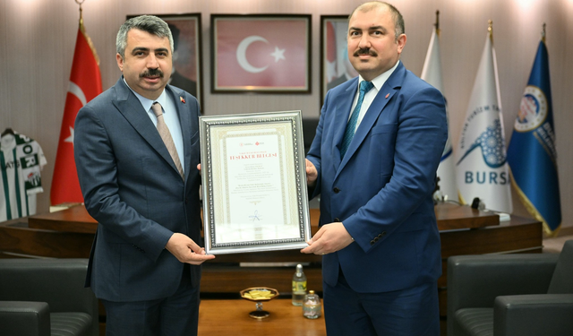 Bursa Vakıflar Bölge Müdürü Yıldız’dan Yıldırım Belediye Başkanı Yılmaz’a nezaket ziyareti