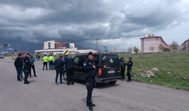 Kars ve ilçelerinde eş zamanlı asayiş uygulaması yapıldı