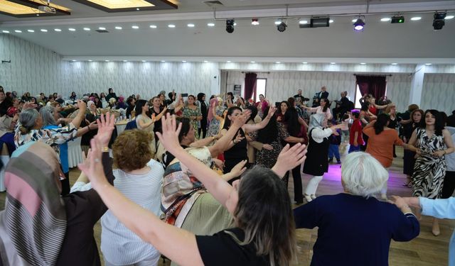 Kars'ta Anneler Günü etkinliği düzenlendi