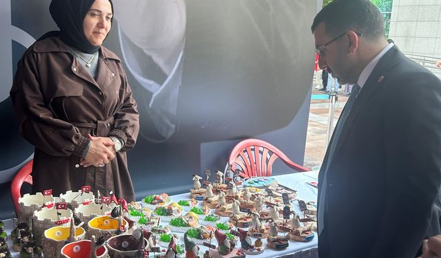 Türkiye Büyük Millet Meclisi'nde Engelsiz Sergisi ziyarete açıldı