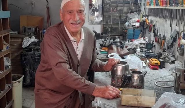 70 yıllık ustalık, 88 yaşında hâlâ tezgâh başında