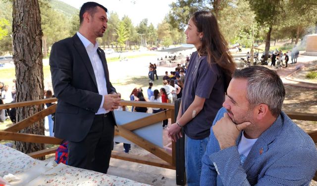 Milletvekili Oğuz gençlerle Millet Ormanı’nda buluştu