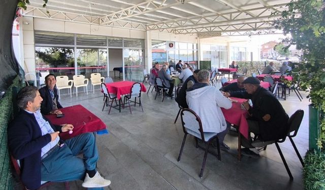 Çarıksaraylar’da millet kıraathanesi hizmete açıldı: Çay 3 lira