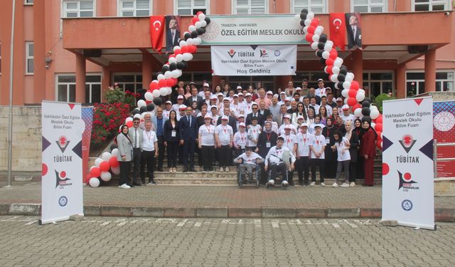 Trabzon'da özel öğrencilerden TÜBİTAK Bilim Fuarı