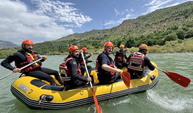 Batman Garzan çayında rafting heyecanı
