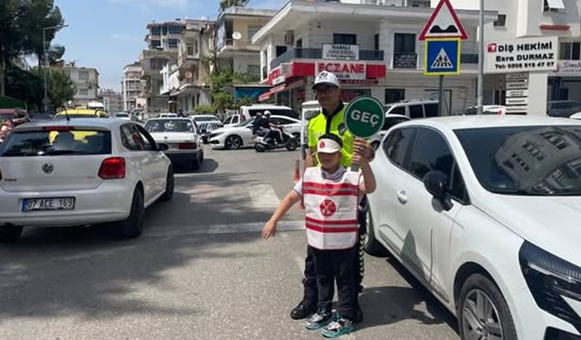 Antalya’da miniklere trafik bilinci aşılandı