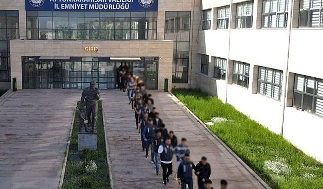 Cumhuriyet tarihinin en büyüğü Afyon merkezli yapıldı! Dolandırıcılık çetesi çökertildi