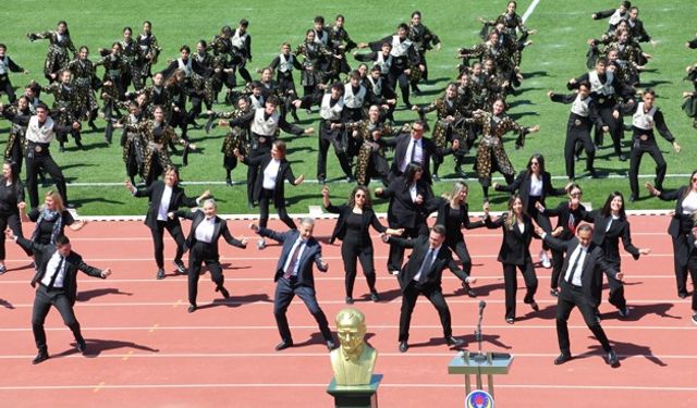 TED Dans'ın fidaydası sosyal medyada viral oldu