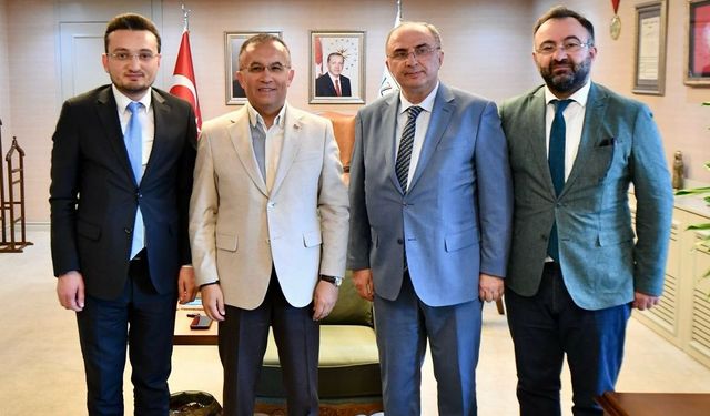 RİDEF, Gaziantep’te deprem bölgesindeki 3 ortaokula kütüphane kazandırıyor
