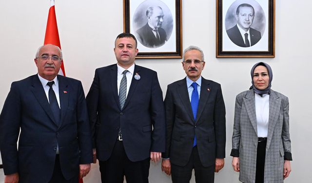AK Parti Beypazarı İlçe Başkanı Etili'den Bakan Uraloğlu'na ziyaret