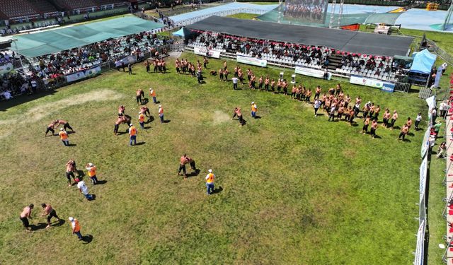 Pehlivanlar Kocaeli’de altın kemer için kol bağlayacak