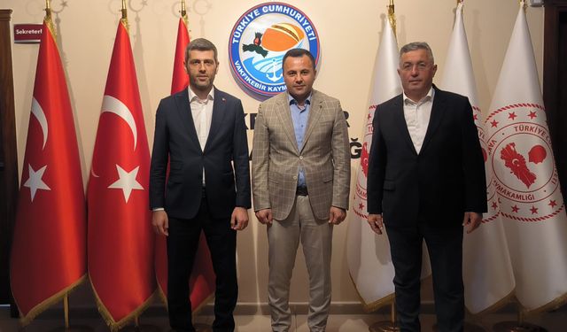 MEB Bakan Danışmanı Alp’den Kaymakam Dr. Uzan’a ziyaret