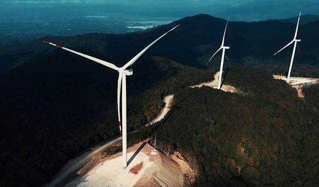 Türkiye yenilenebilir enerjide büyük adım attı... Rüzgar ve güneş yüzde 30’u aştı