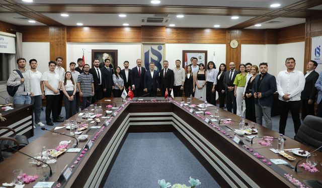 Bakan Yumaklı, ISUBÜ’yü ziyaret etti