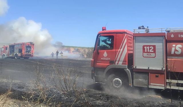 Silivri’de otluk alanda çıkan yangın kontrol altına alındı