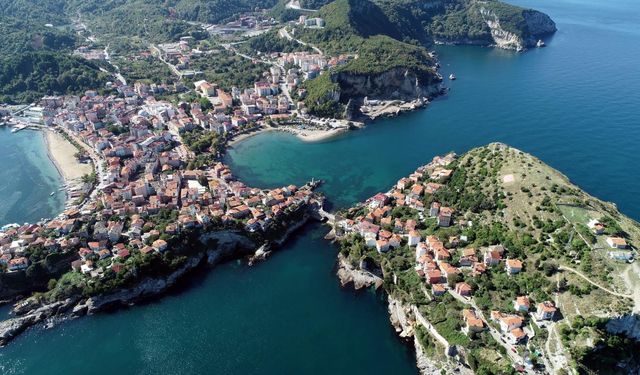 Amasra bayramda nüfusunun 25 katı ziyaretçiyi ağırladı