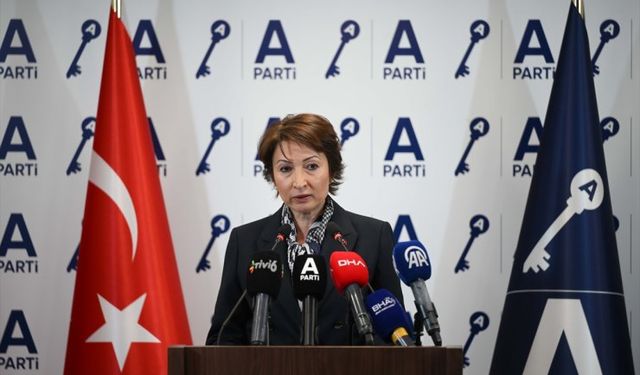 Küçükali'den Torba Yasa Teklifine tepki: Yangından mal kaçırır gibi torba yasa hazırlamak kamu vicdanıyla bağdaşmıyor