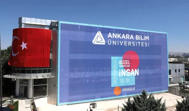 Ankara Bilim Üniversitesi'nde mezuniyet heyecanı!