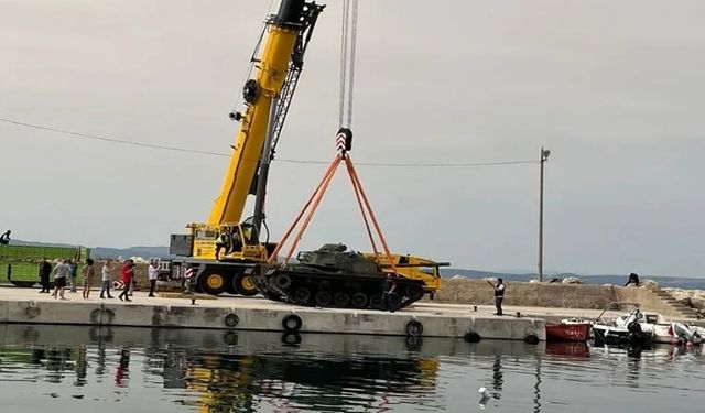Saros Körfezi'nde çevreci hamle... Hurda tank yapay resif oluyor