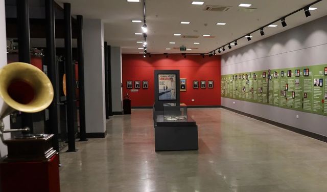 Diyarbakır'da ‘Seni Baharmışın Gibi’ başlıklı sergi açıldı