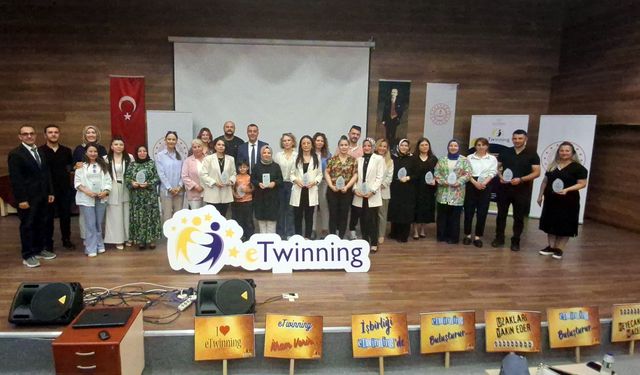 Beypazarı'nda e-twinning Kalite Etiketi Ödül Töreni