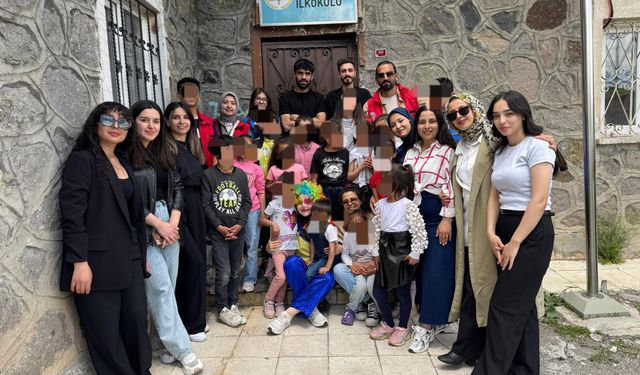 Gençiyilik Kulübü’nden Karne ve Bayram öncesi anlamlı hediye dağıtımı