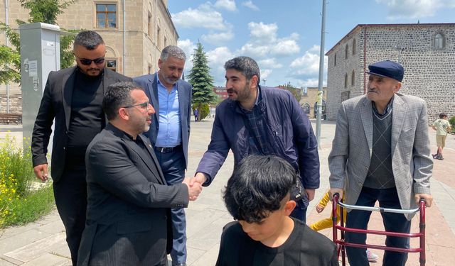 AK Parti Kars Milletvekili Adem Çalkın’dan vatandaşlara bayram ziyareti