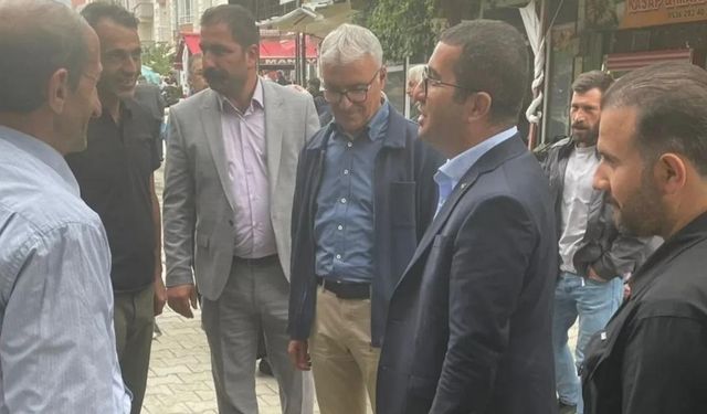 Kaymakam Okan Daştan’dan semt pazarına ziyaret: “Halkla iç içe, esnafa destek”