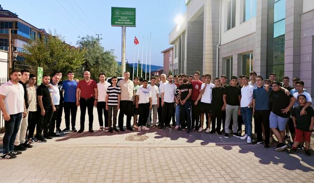 “Çanakkale Bir Destandır” projesi kapsamında gençler Çanakkale’ye yolcu edildi