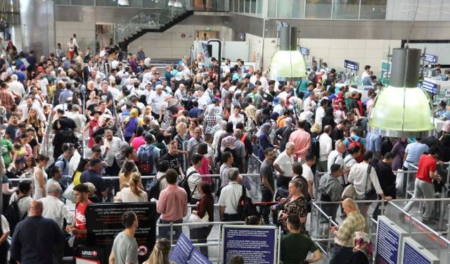 İstanbul’da havalimanları bayram mesaisinde