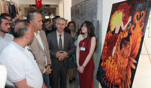 Çay'da karma el sanatları sergisi açıldı