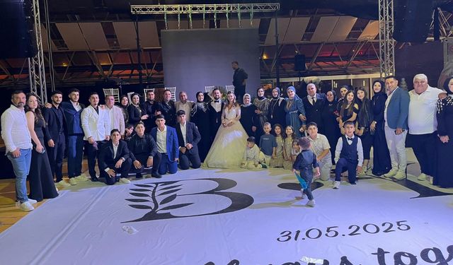 Antalya’da Avşar ailesinin mutlu günü