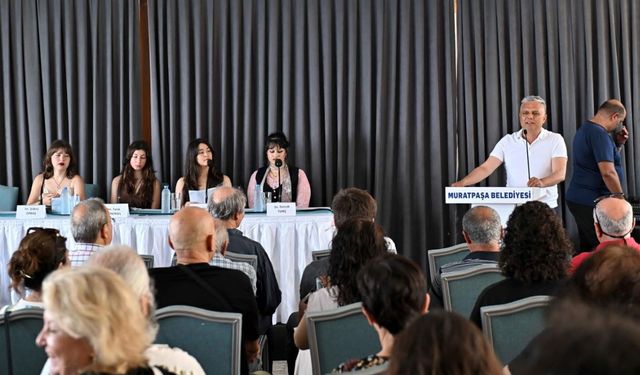 Muratpaşa’da şiirle direniş