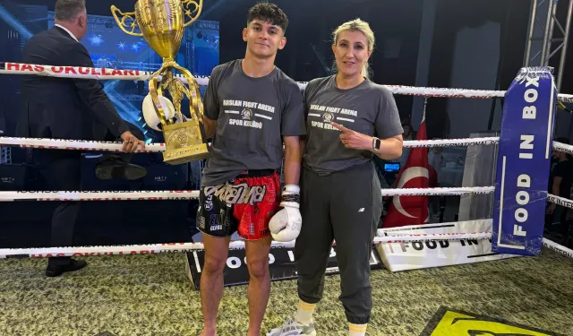 Çağatay Kıvrak, Antalya’daki Muaythai Şampiyonasında nakavtla zafer kazandı!