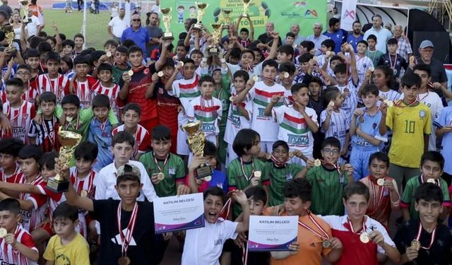 Mersin'de ‘U-11 / U-12 Futbol Şenlik Ligi’ sona erdi
