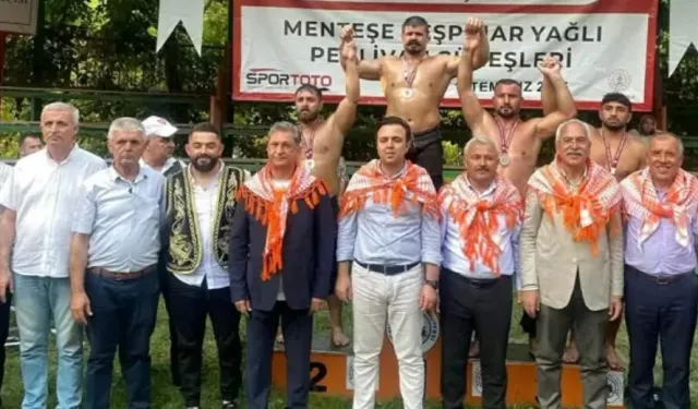 Cengizhan Şimşek, menteşe beşpınar yağlı pehlivan güreşleri’nde başpehlivanlığı kazandı
