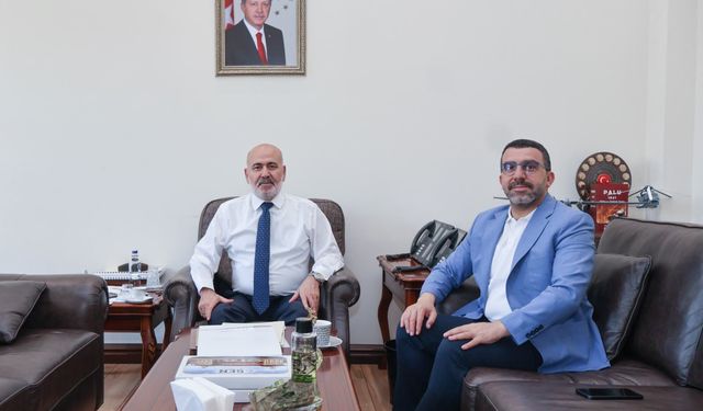 AK Parti Kars Milletvekili Adem Çalkın, İçişleri Bakan Yardımcısı Mehmet Sağlam’ı ziyaret etti