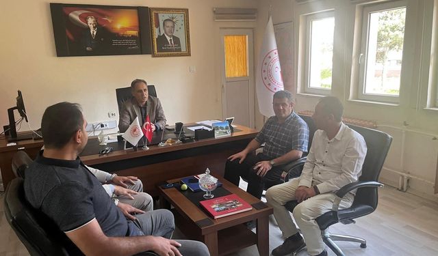 Kars Tarım ve Orman İl Müdürü Enver Aydın, Sarıkamış İlçe Tarım ve Orman Müdürlüğünü ziyaret etti