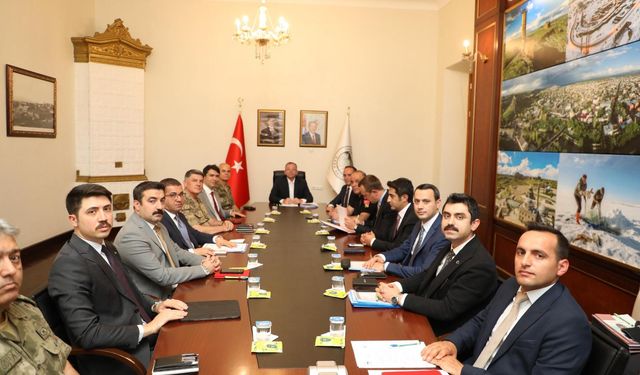 Kars’ta “İl Güvenlik ve Asayiş Koordinasyon Toplantısı” gerçekleştirildi
