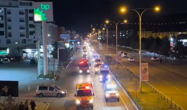 Kars’ta “Zaferin Adı Türkiye” temalı araç korteji düzenlendi