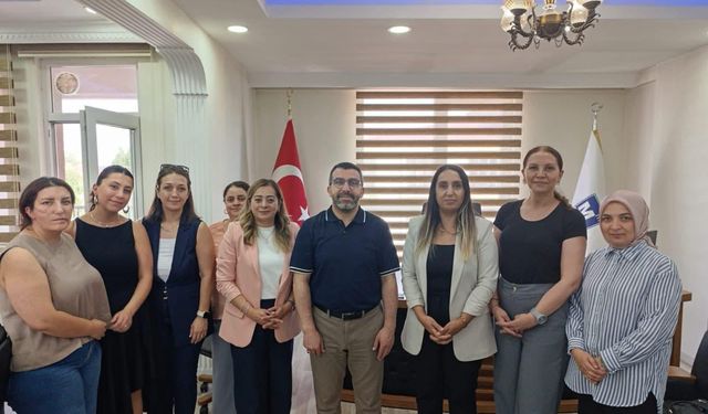 AK Parti Heyetinden Kars SMMM Odası Başkanı Didem Turhan’a hayırlı olsun ziyareti