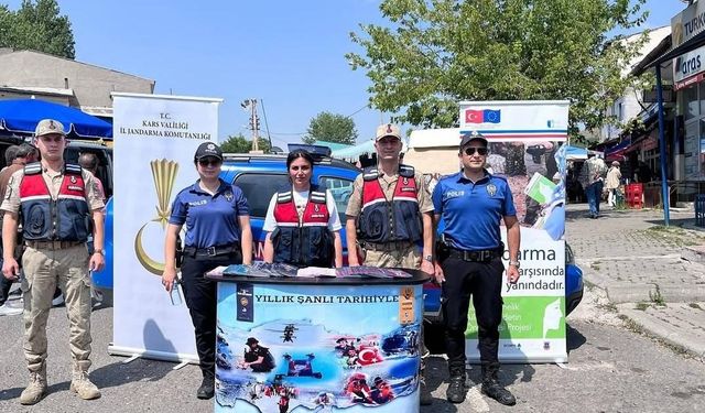 Susuz'da kadına yönelik şiddetle mücadelede KADES tanıtım standı kuruldu