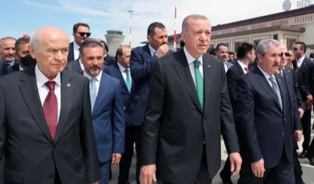 TBMM'de Cumhur İttifakı zirvesi: Cumhurbaşkanı Erdoğan, Bahçeli ve Destici bir araya geldi
