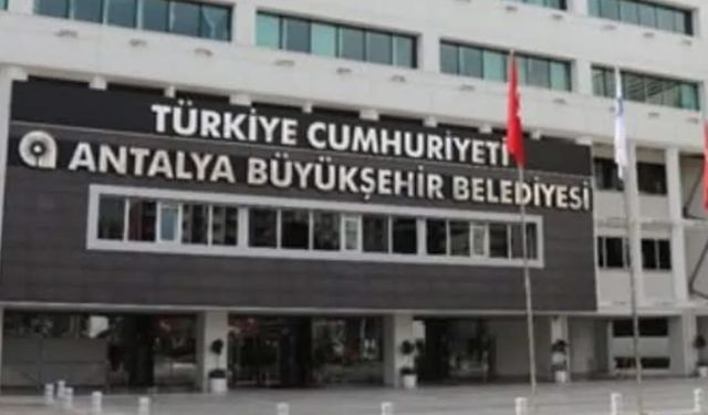 Antalya Büyükşehir Belediyesi’nde üst düzey gözaltılar