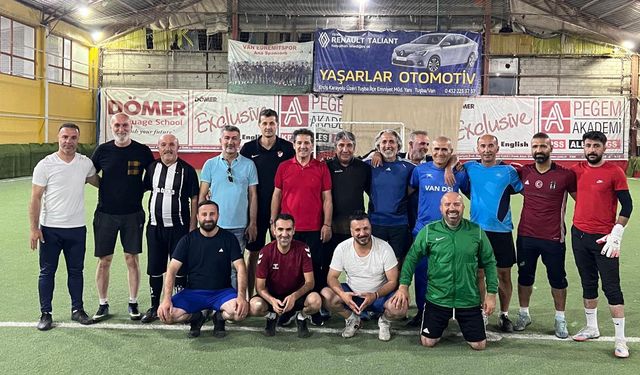 Van futbolu Sağdinçler halısahada buluştu