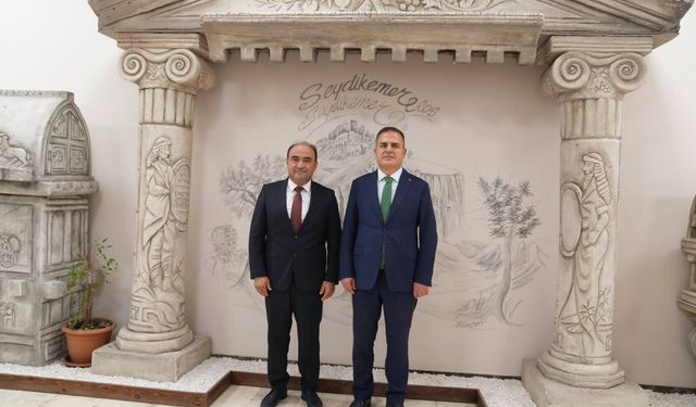 Vali Akbıyık'tan Başkan Akdenizli'ye ziyaret